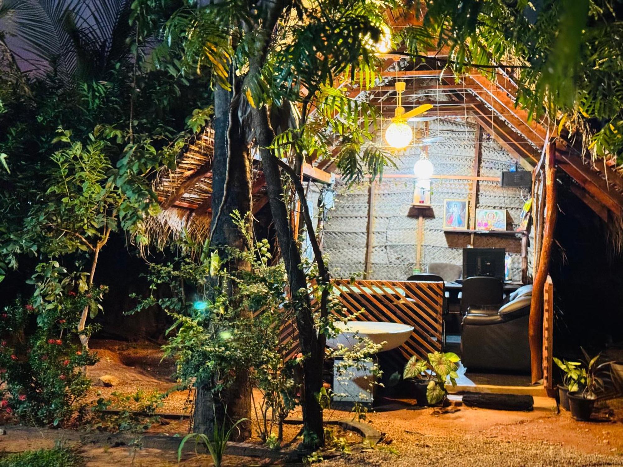 Sasvi Cabana ตรินโคมาลี ภายนอก รูปภาพ